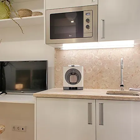 Πανσιόν By Trip2portugal 4*