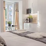 By Trip2portugal 4* Лісабон