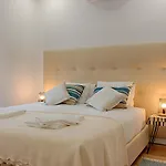 By Trip2portugal 4* Лісабон