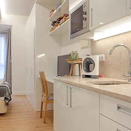 By Trip2portugal 4* Lizbona