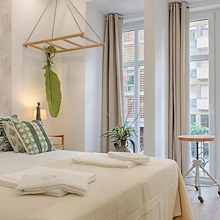 招待所 By Trip2portugal