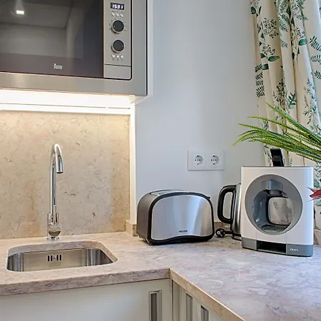 By Trip2portugal 4* Lizbona